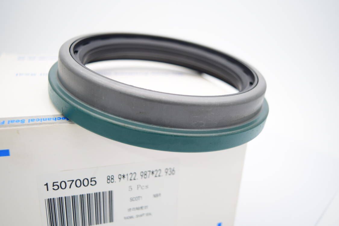 Oil Seal (Shaft Seal) for Automotive and Industrial Applications