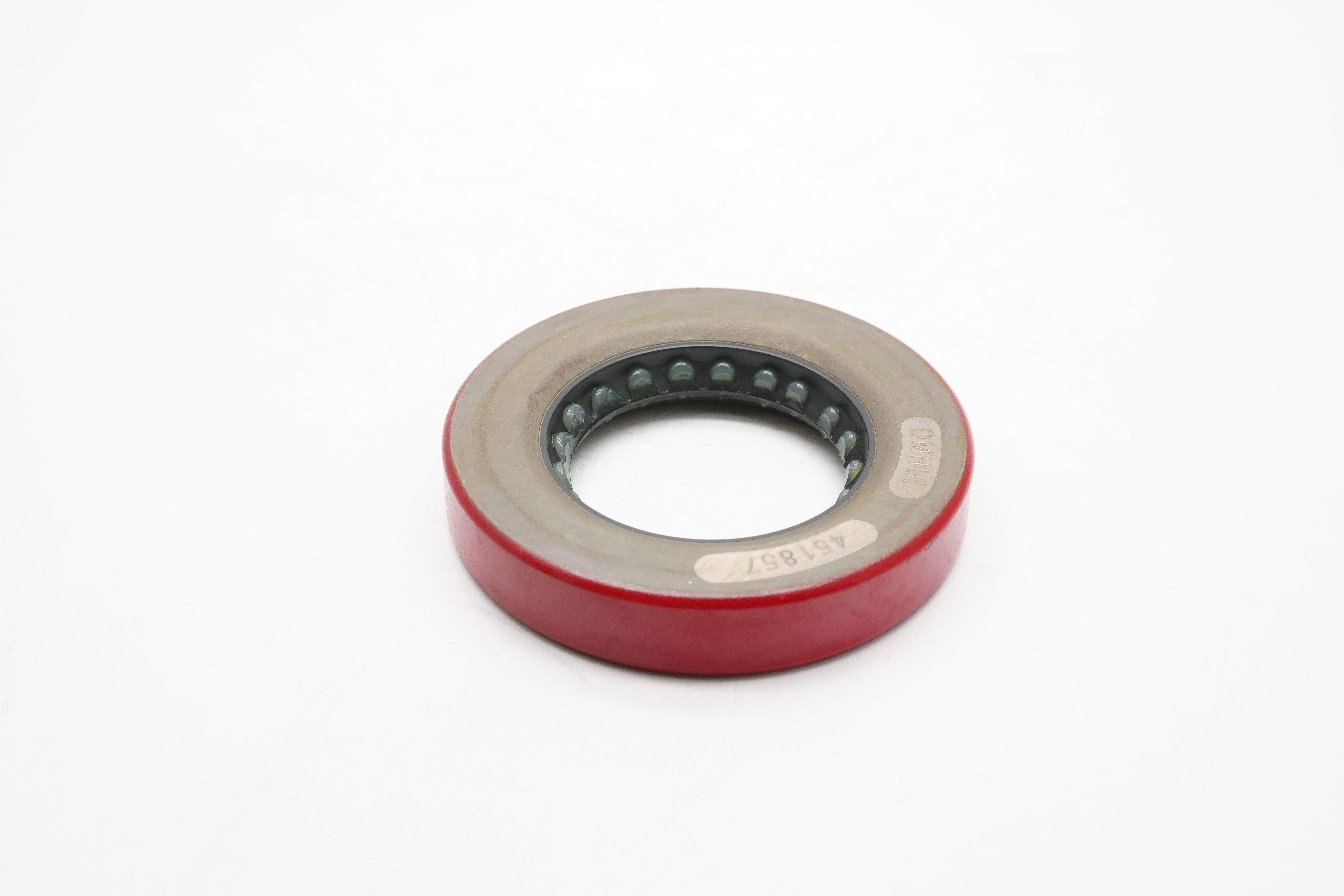 CR Seals for Industrial Machinery | Rotary Shaft Seals for Hydraulic and Axial Needs