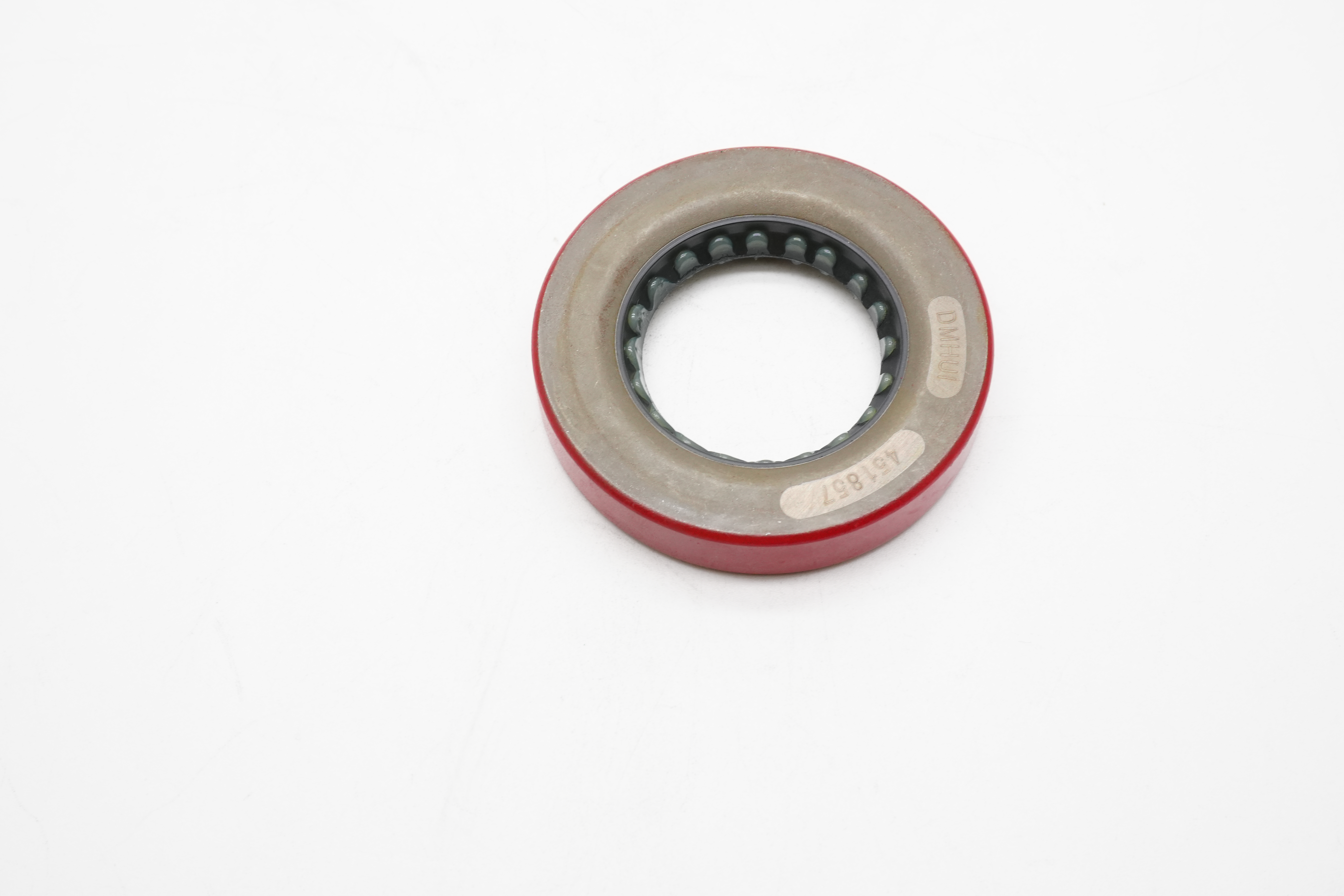 CR Seals: Hydraulic & Metal Face Seals for Off-Highway Vehicle Rotary Shaft Applications