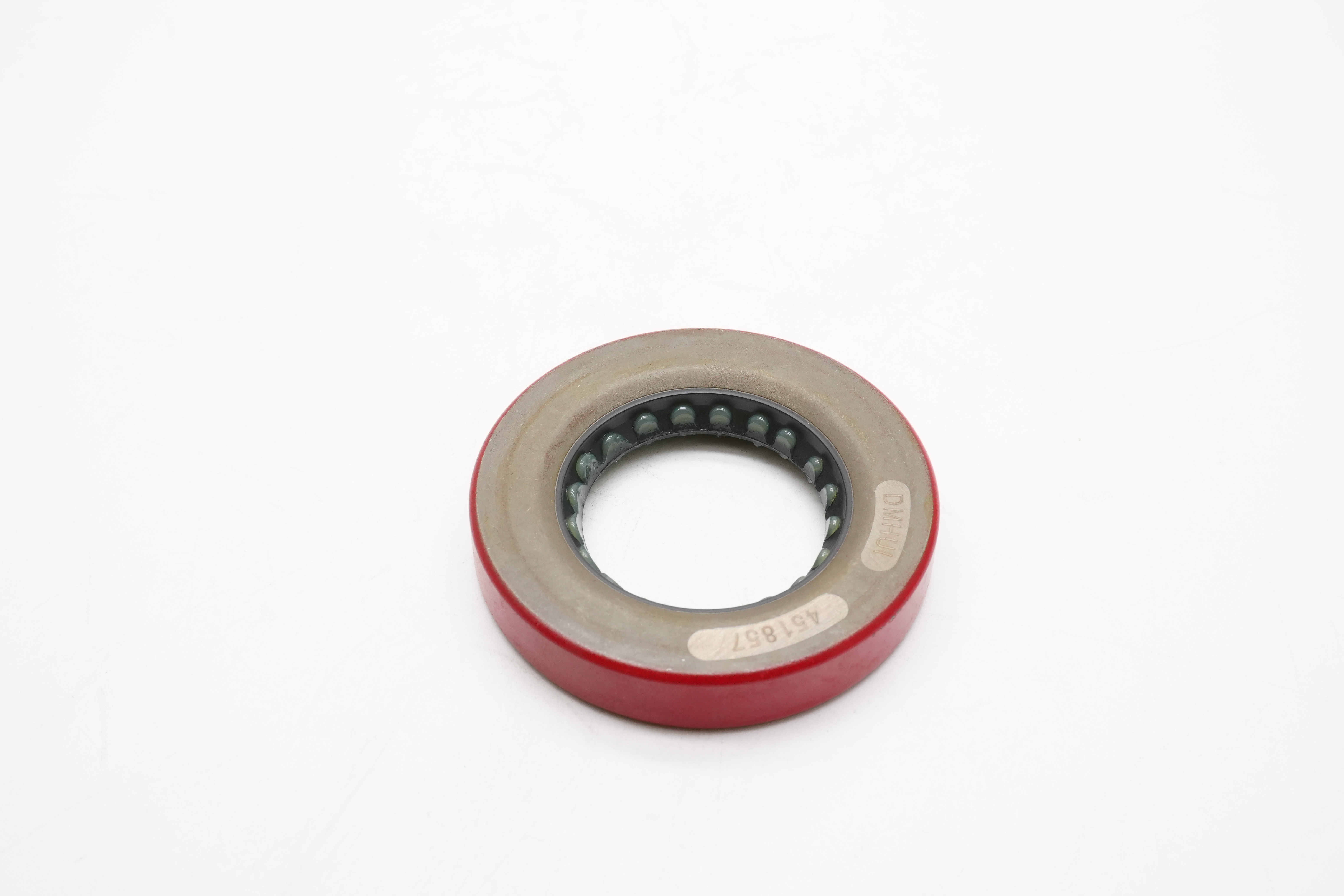 CR Seals for Industrial Machinery | Rotary Shaft Seals for Hydraulic and Axial Needs