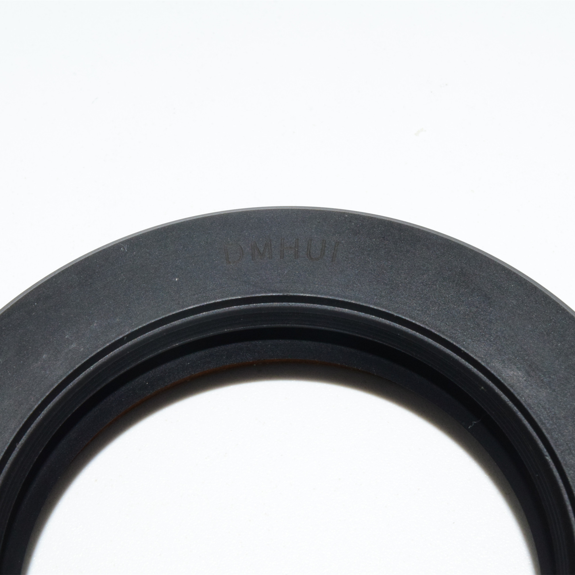 Oil Seals for Construction Equipment with Exceptional Durability