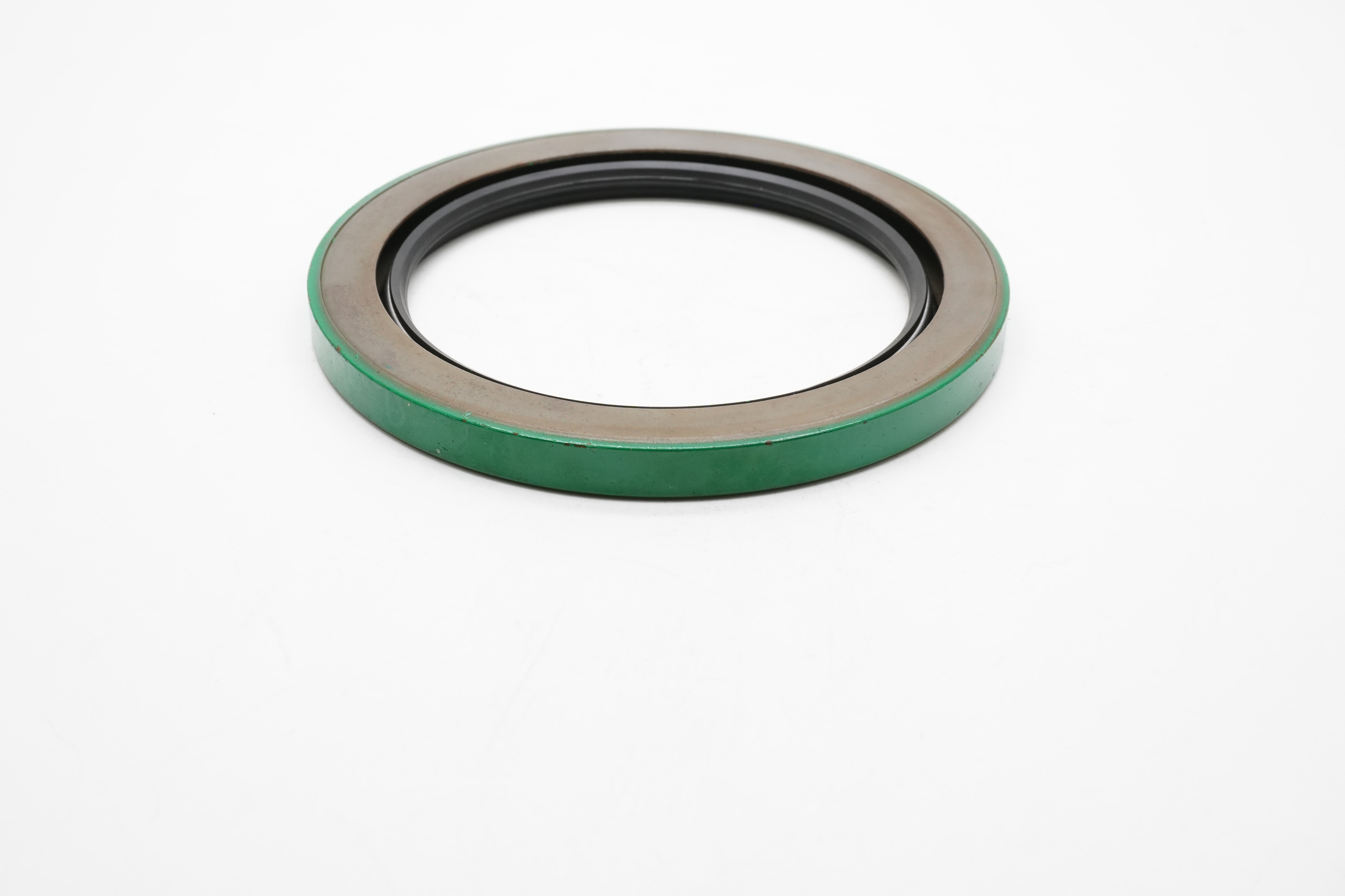 CR Seals for Reliable Rotary Shaft Protection | Metal Face and Hydraulic Seals