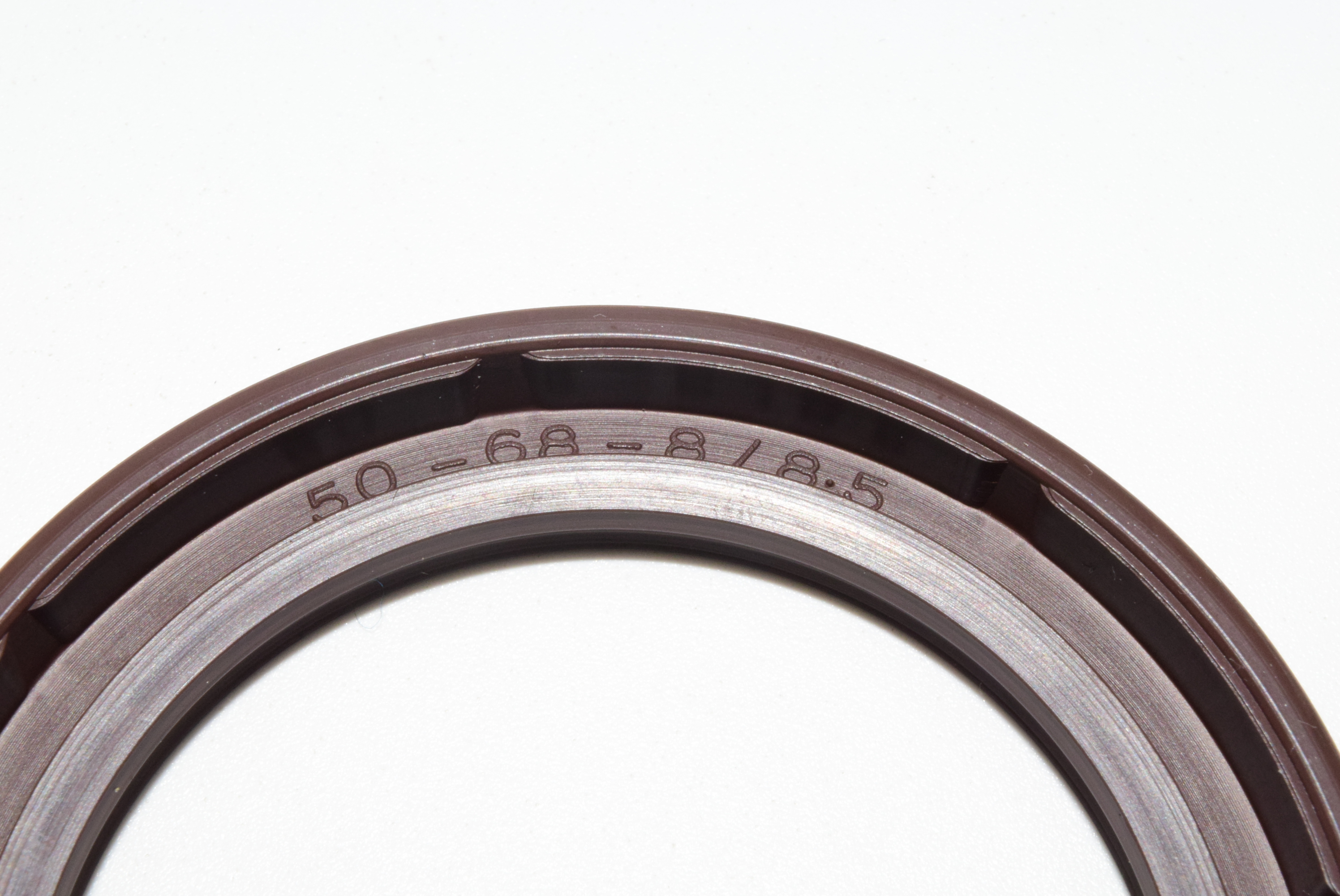 Rotary Shaft Oil Seals for Chemical Industry: Material Selection Guide for Chemical Medium Resistance