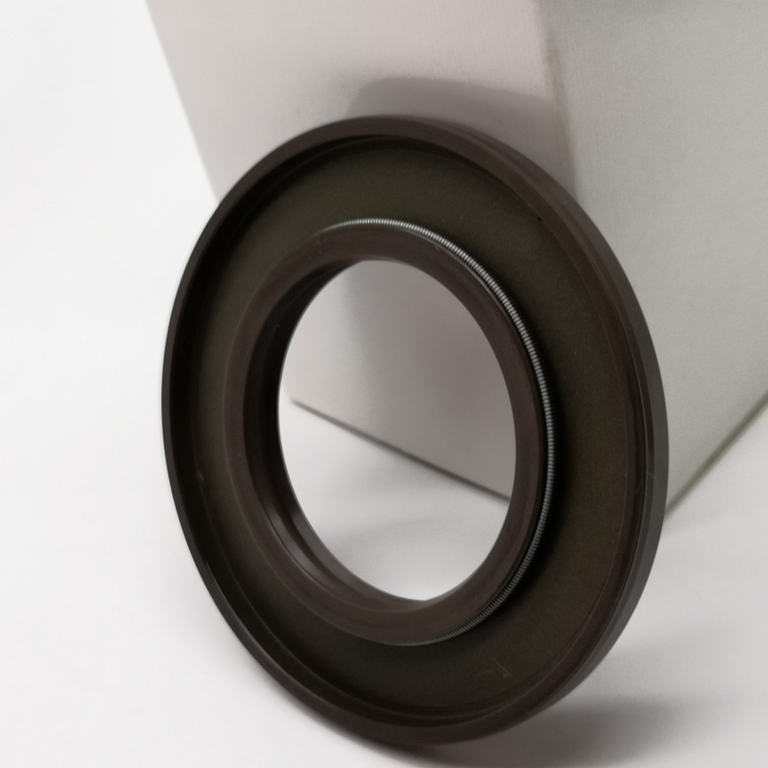 High-Pressure Construction Machinery Oilseals: Special Installation Requirements