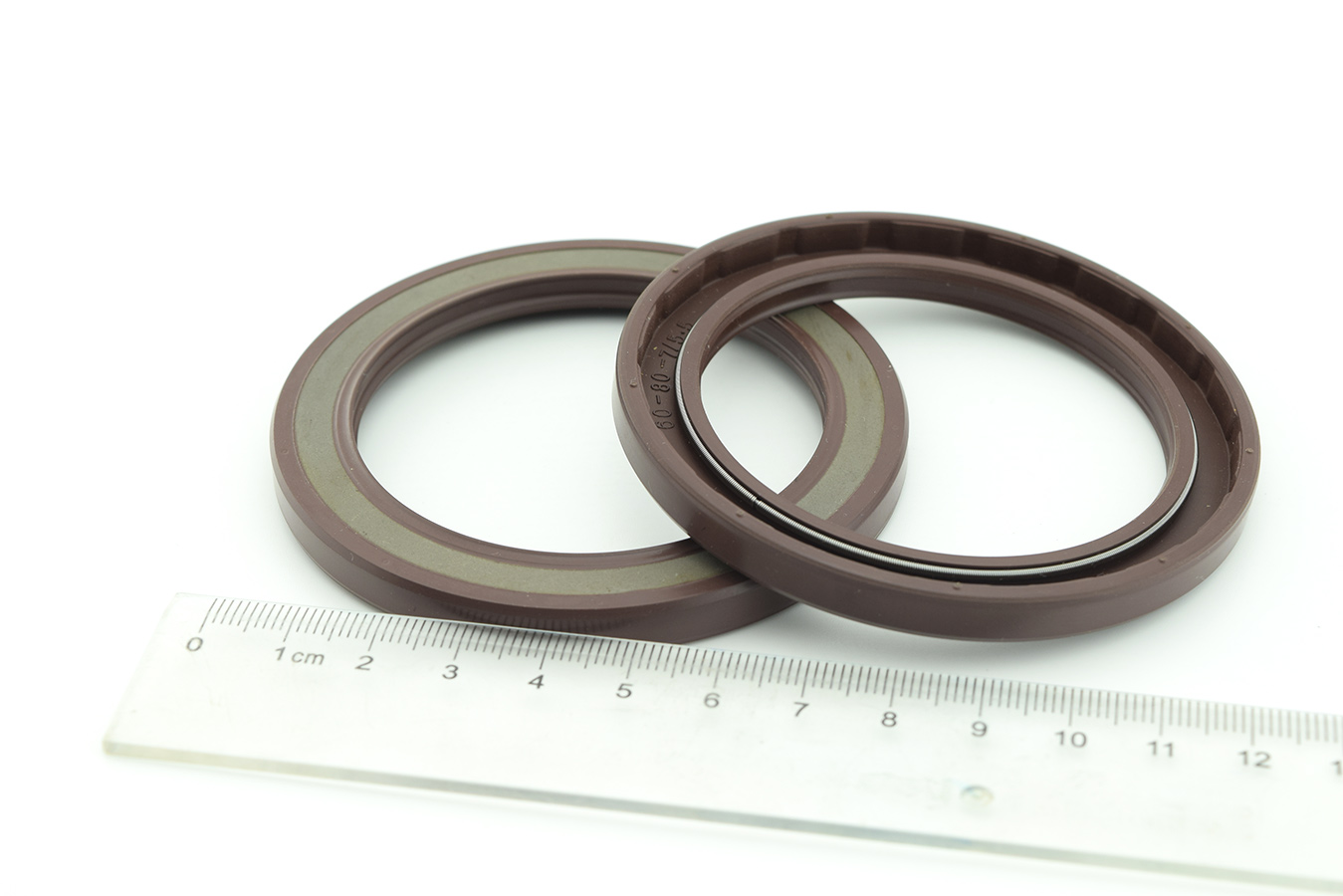 Construction Machinery Oil Seals - All-Weather Seals for Construction Machines