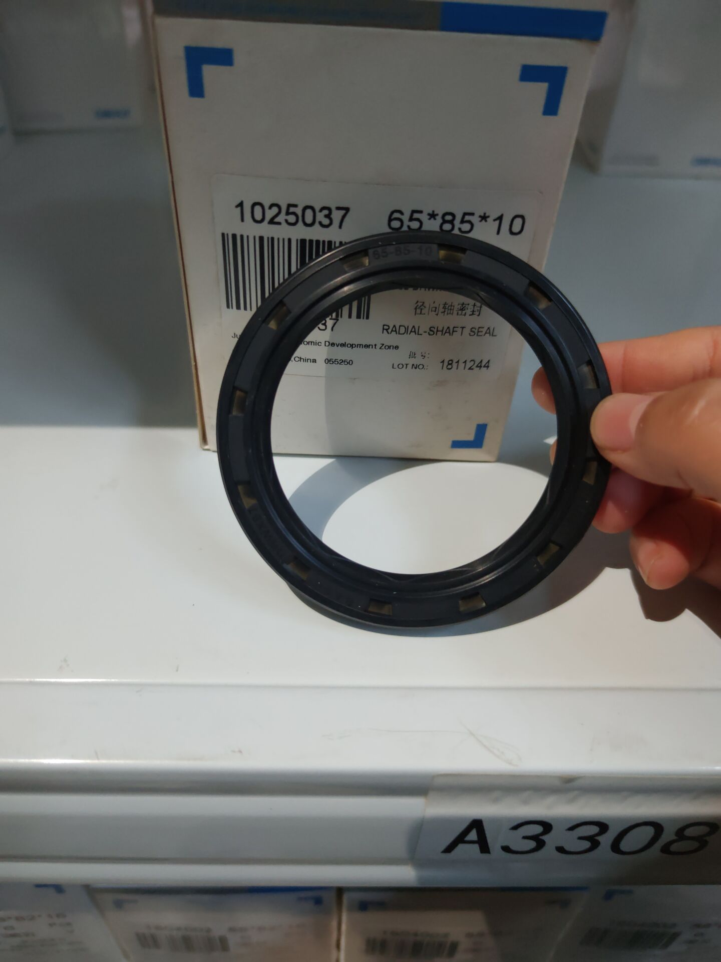 Construction Machinery Oil Seals - Precision Fit for Heavy Machinery