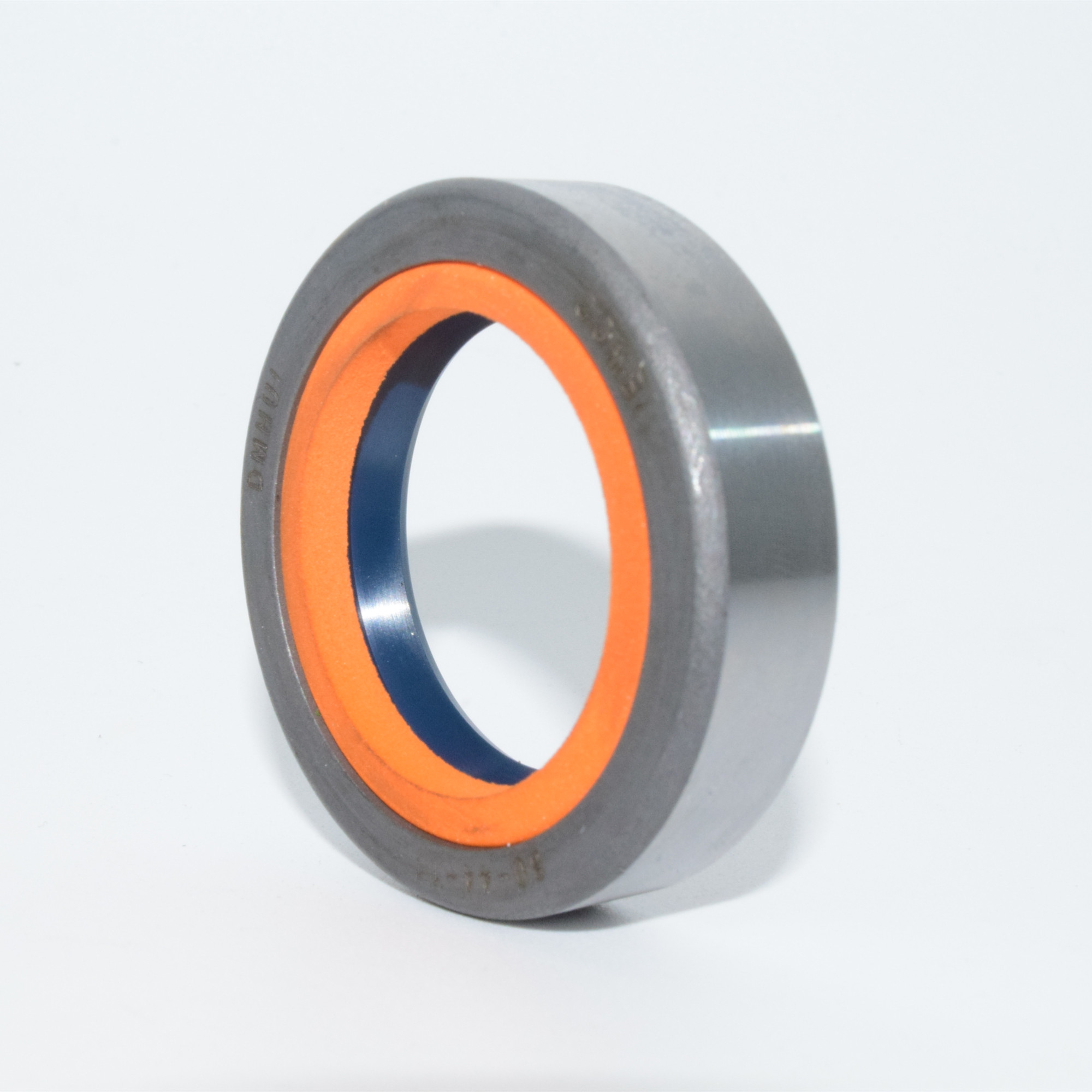 Ready to ship: COMBI radial shaft seals for agricultural use