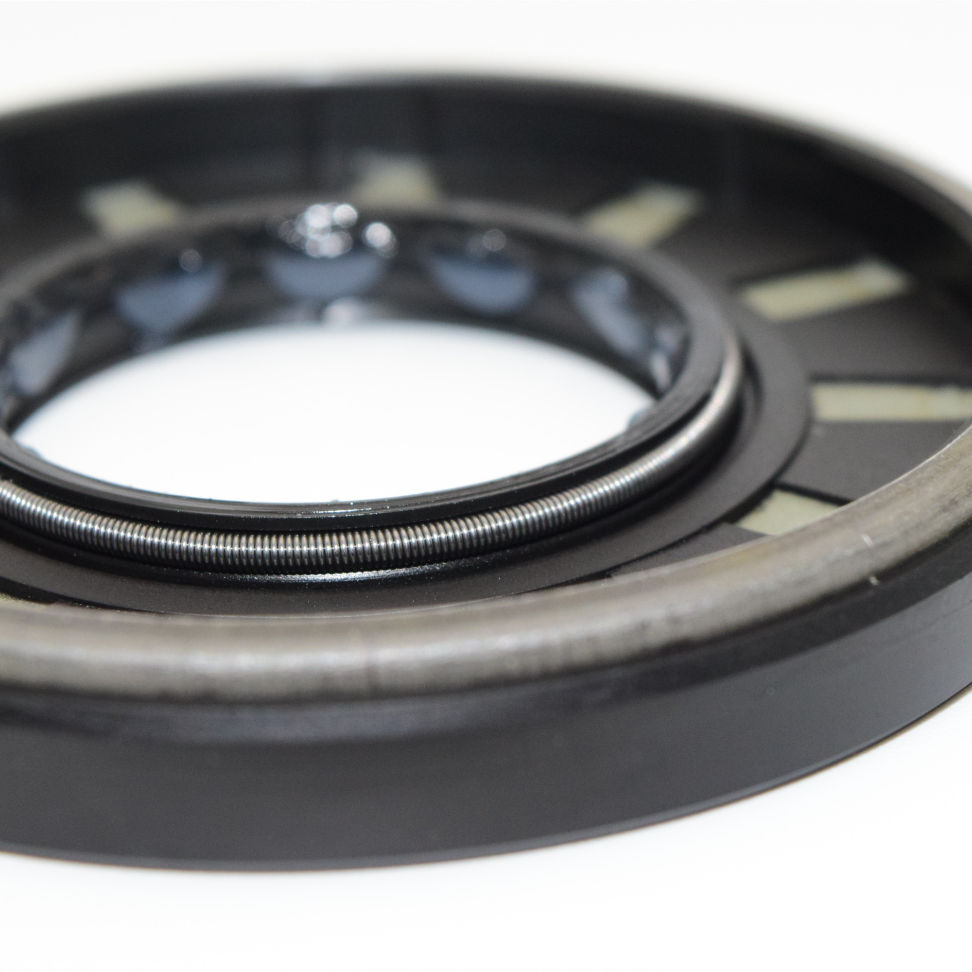 High-Performance Rotary Shaft Oil Seal - Protects Against High Pressure