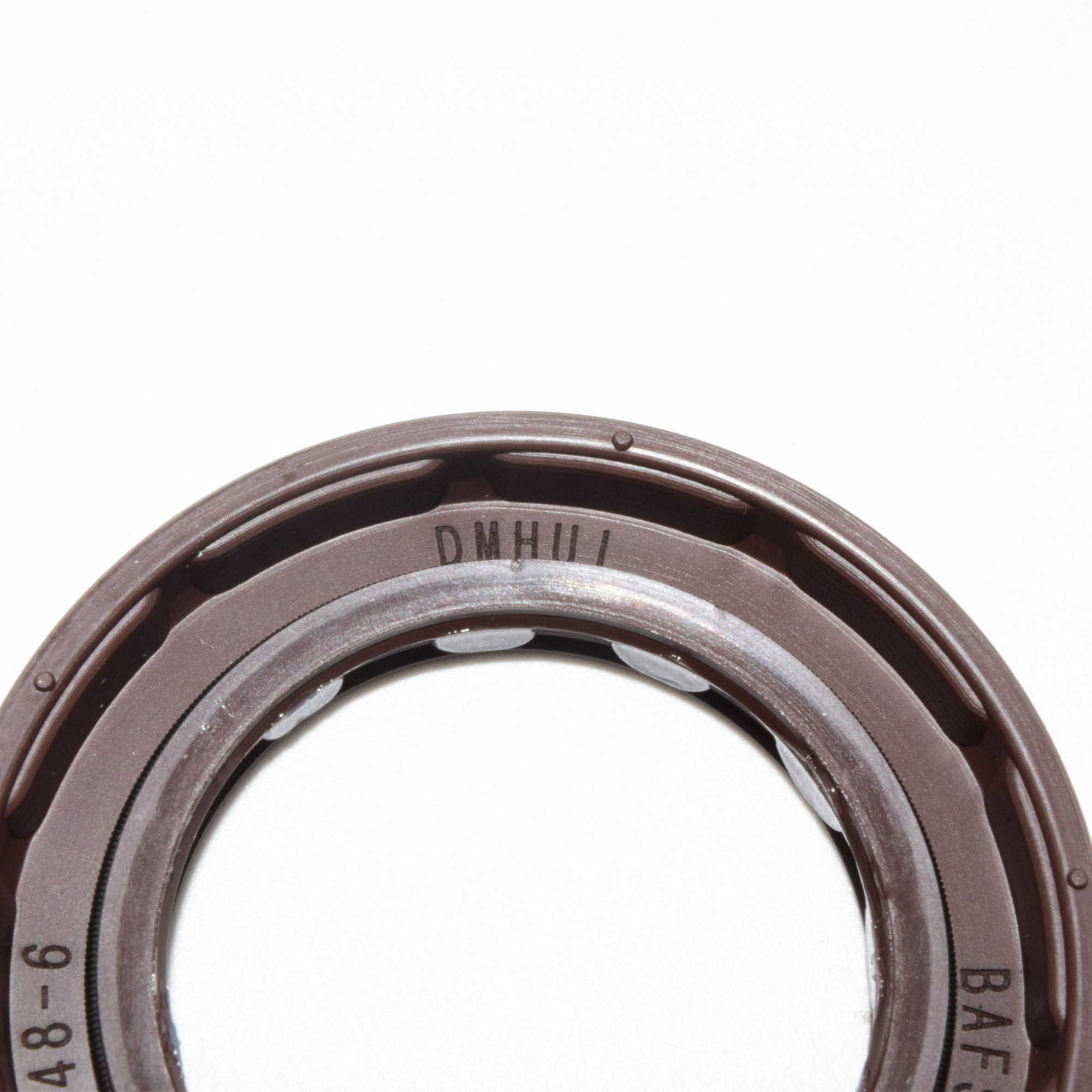 Versatile Rotary Shaft Oil Seal - Suitable for Automotive and Industrial Use