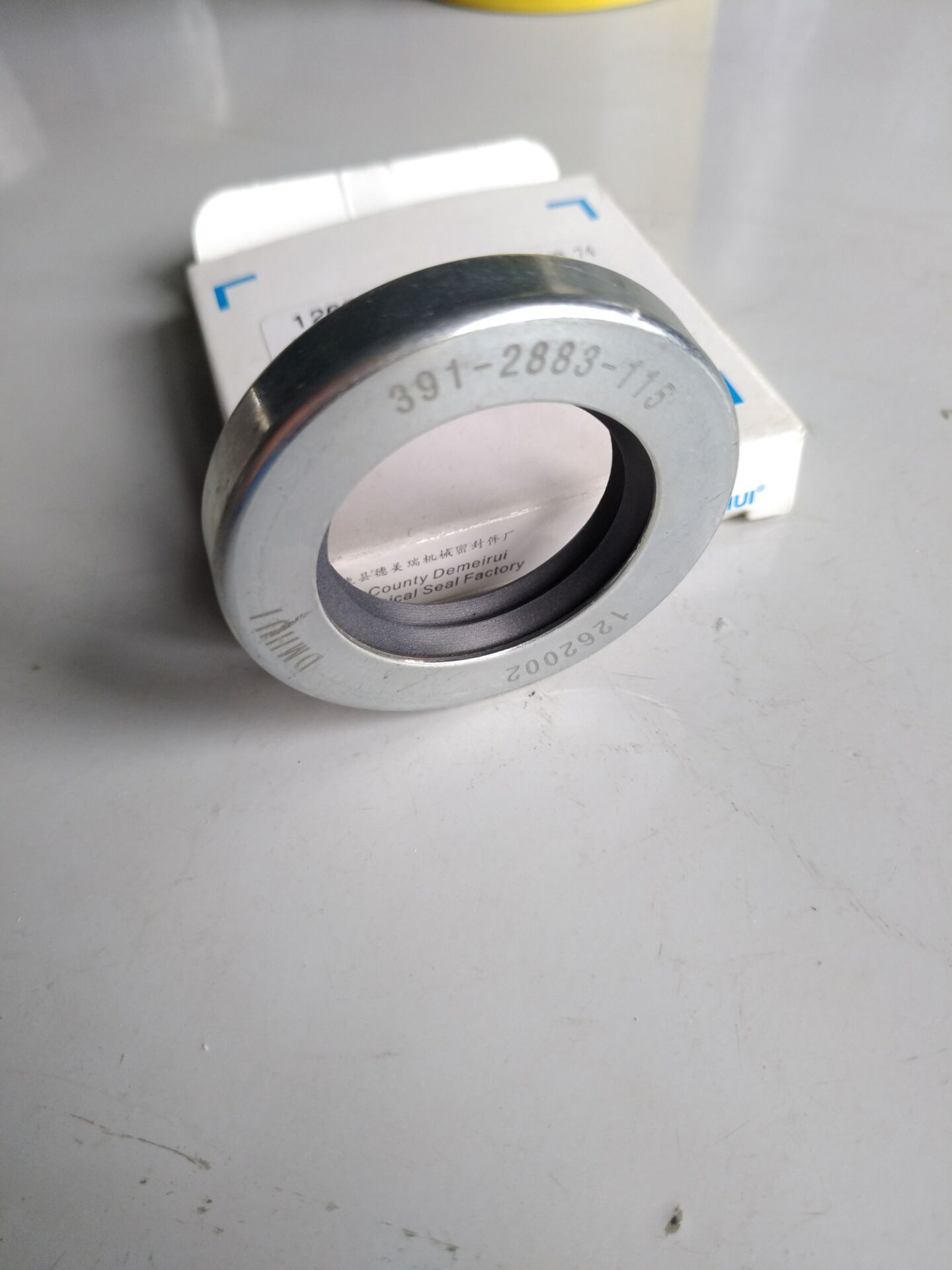 Robust Rotary Shaft Oil Seal - Ideal for High-Speed Rotating Parts