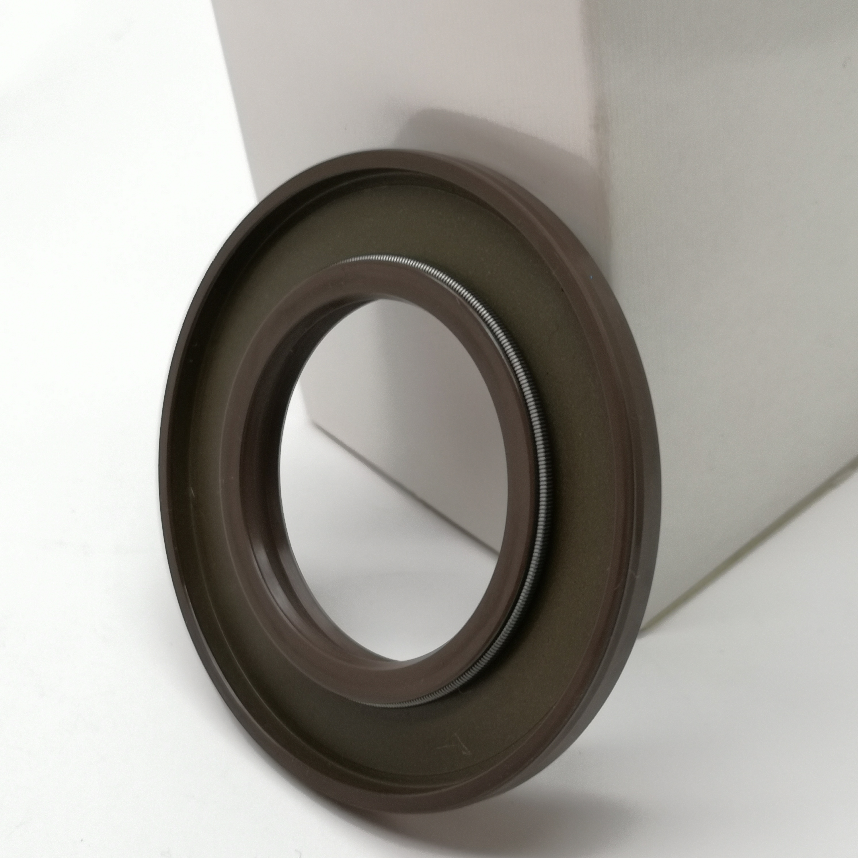 Rotary Shaft Seal 40*70*5.2 (SOG 114516) TCV Viton