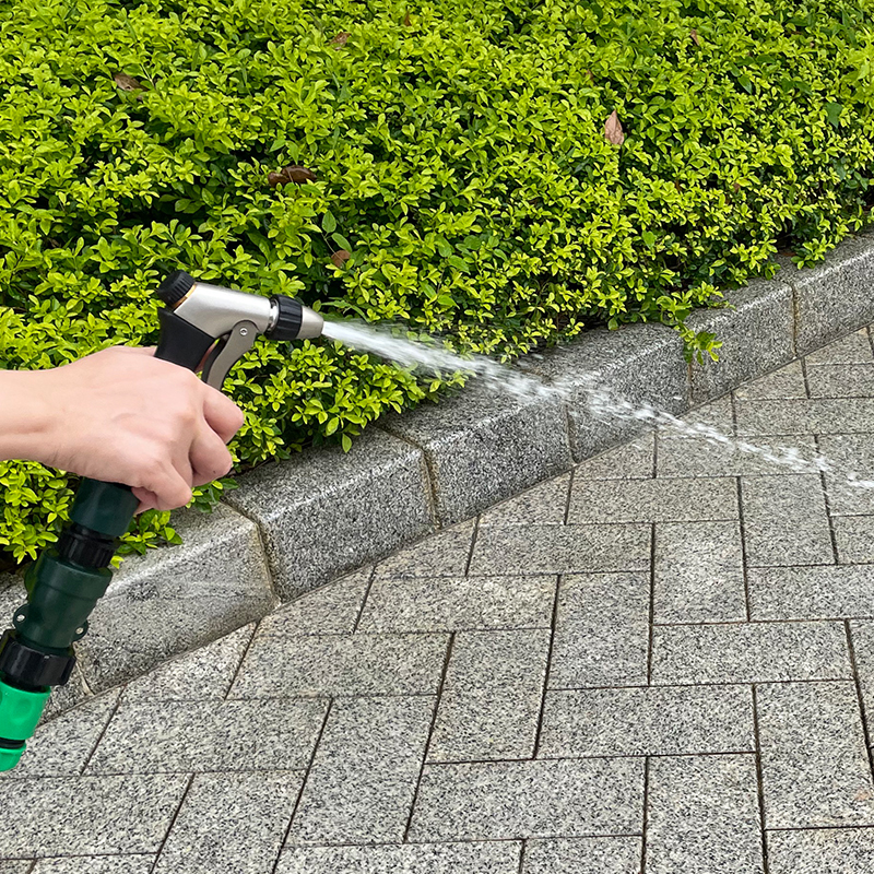 Adjustable Garden Watering Tool - Heavy-Duty Ergonomic Nozzle