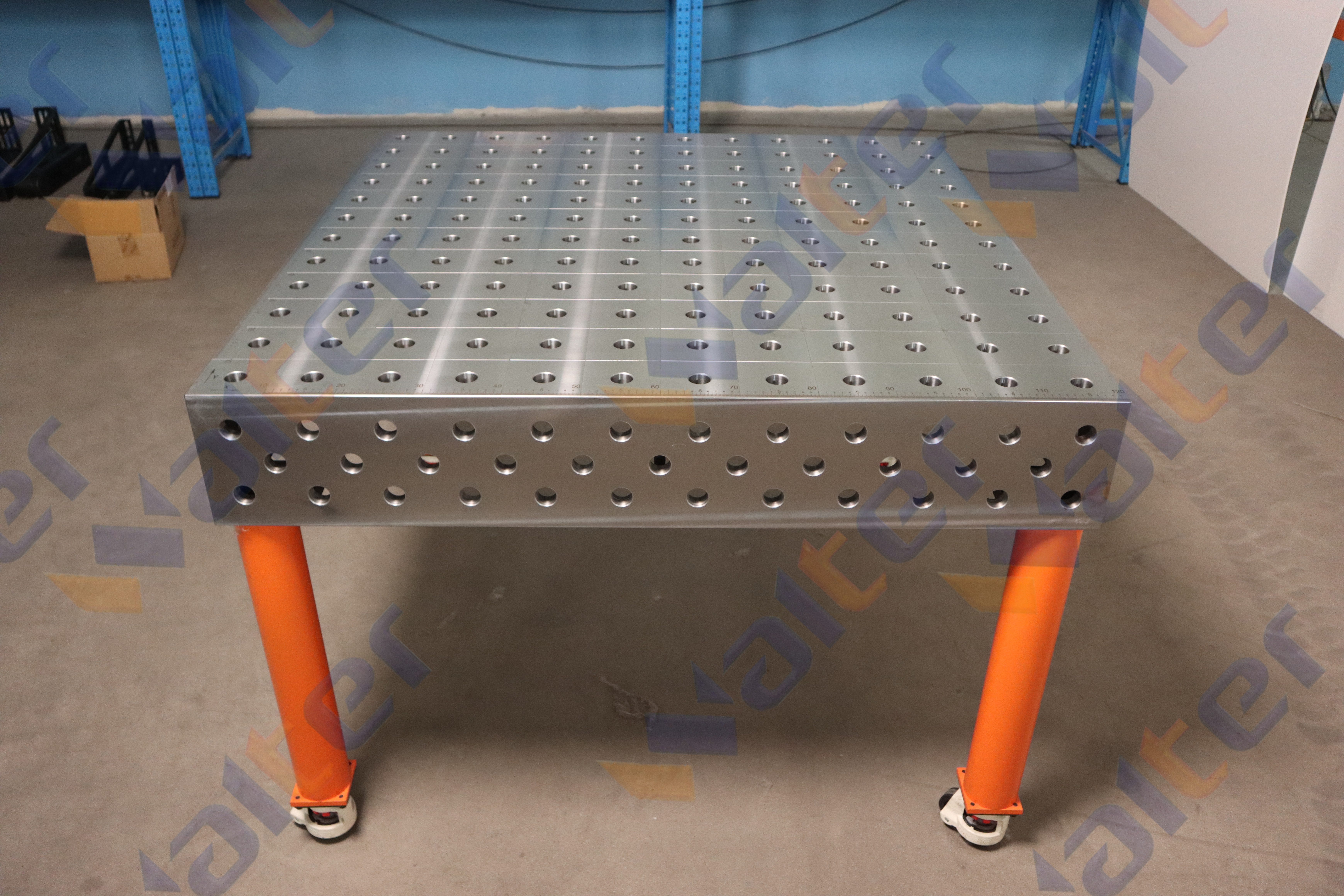 Modular HT300 Cast Iron Welding Table for Precision Fabrication