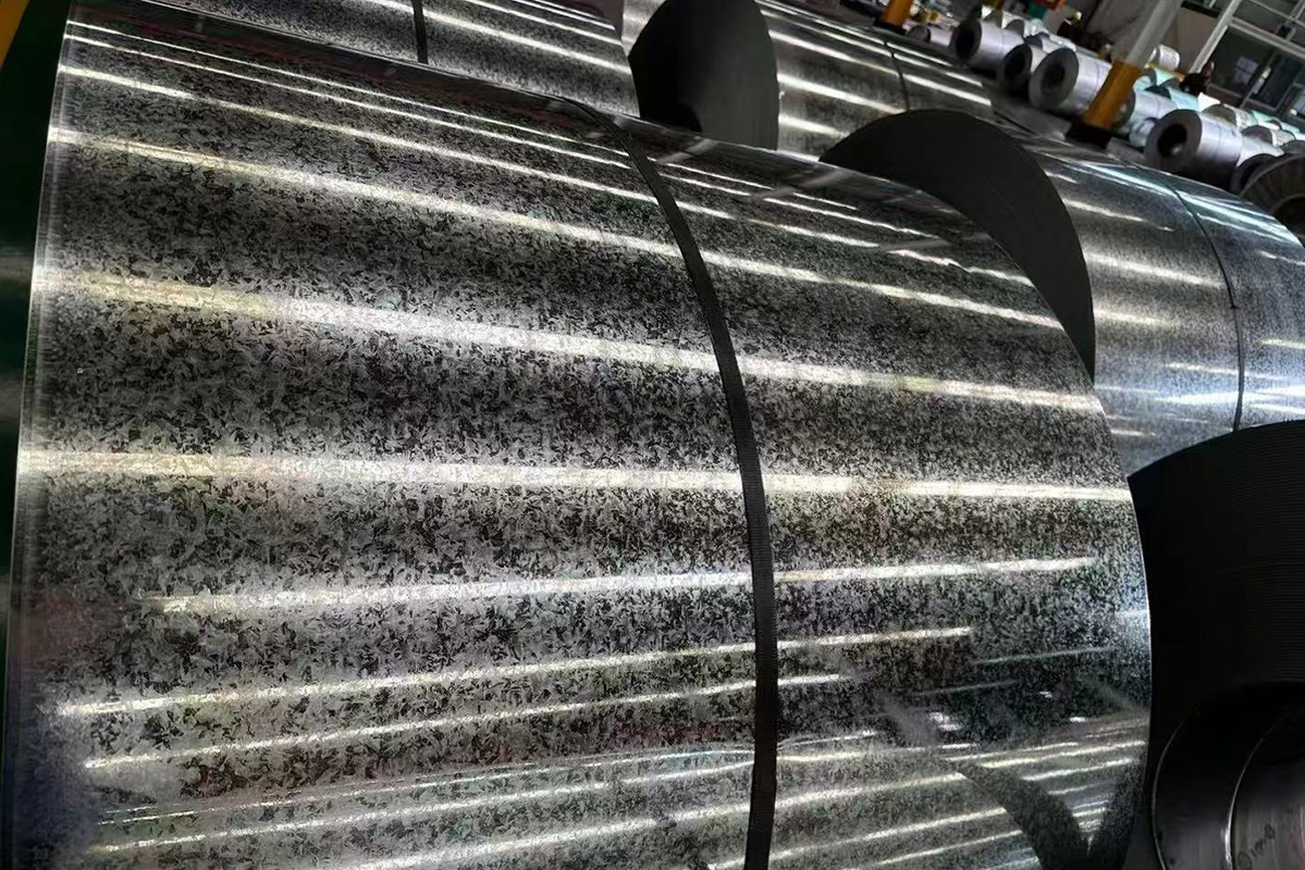 HOT DIPPED GALVANIZED STEEL COIL