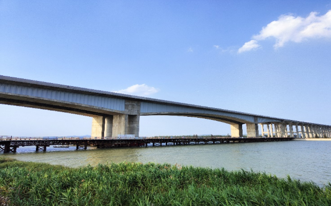 广东中开高速银洲湖特大桥