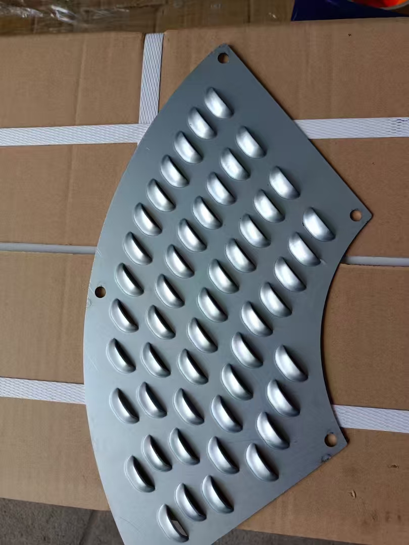 Corrosion-resistant Walkway Aluminum Serrated Perforated Anti Slip Tread Plate
