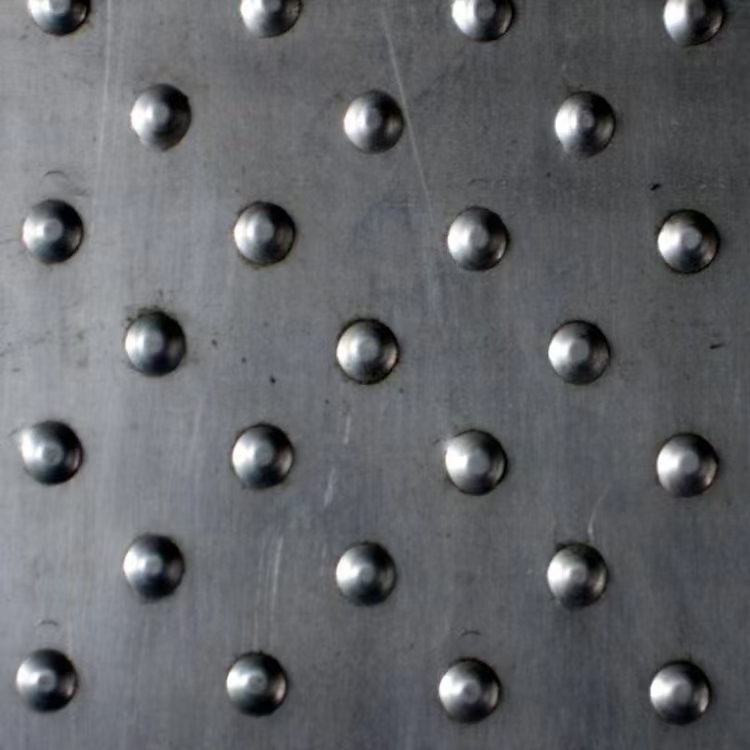 Lightweight Aluminum Round Perforated Anti-Slip Treadplate for Sidewalks and Platforms