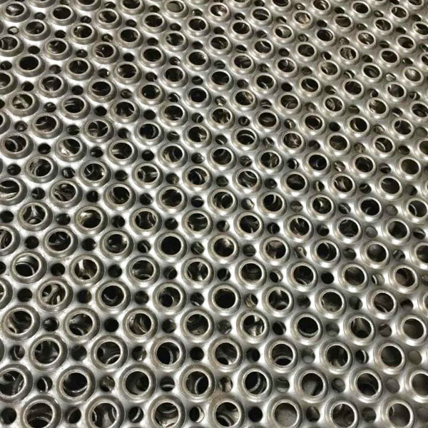 Round Hole Anti-Slip Perforated Plate Industrial Stair Tread Platform Customizable Steel Aluminum