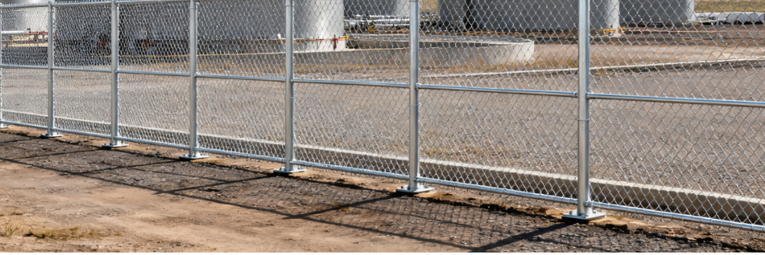 Wind‑Resistant Galvanized Perimeter Mesh for Extreme Weather Protection