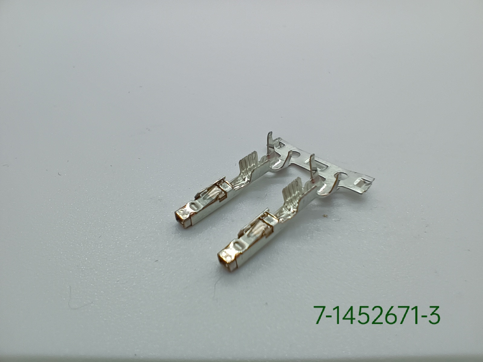 7-1452671-3