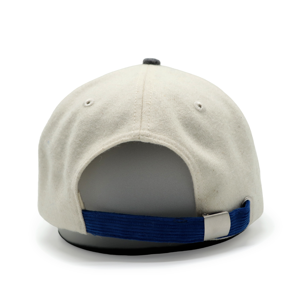 Two-Tone Scorpion Embroidered Wool Baseball Cap – Cream & Charcoal Gray