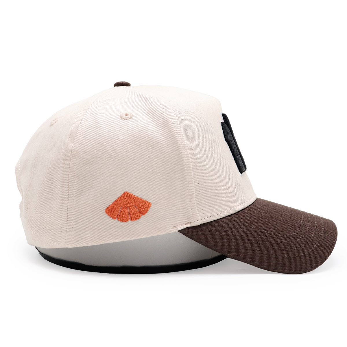 Embroidered Letter Baseball Cap – Retro Contrast Brim Snapback Hat, 3D Letter, Unisex
