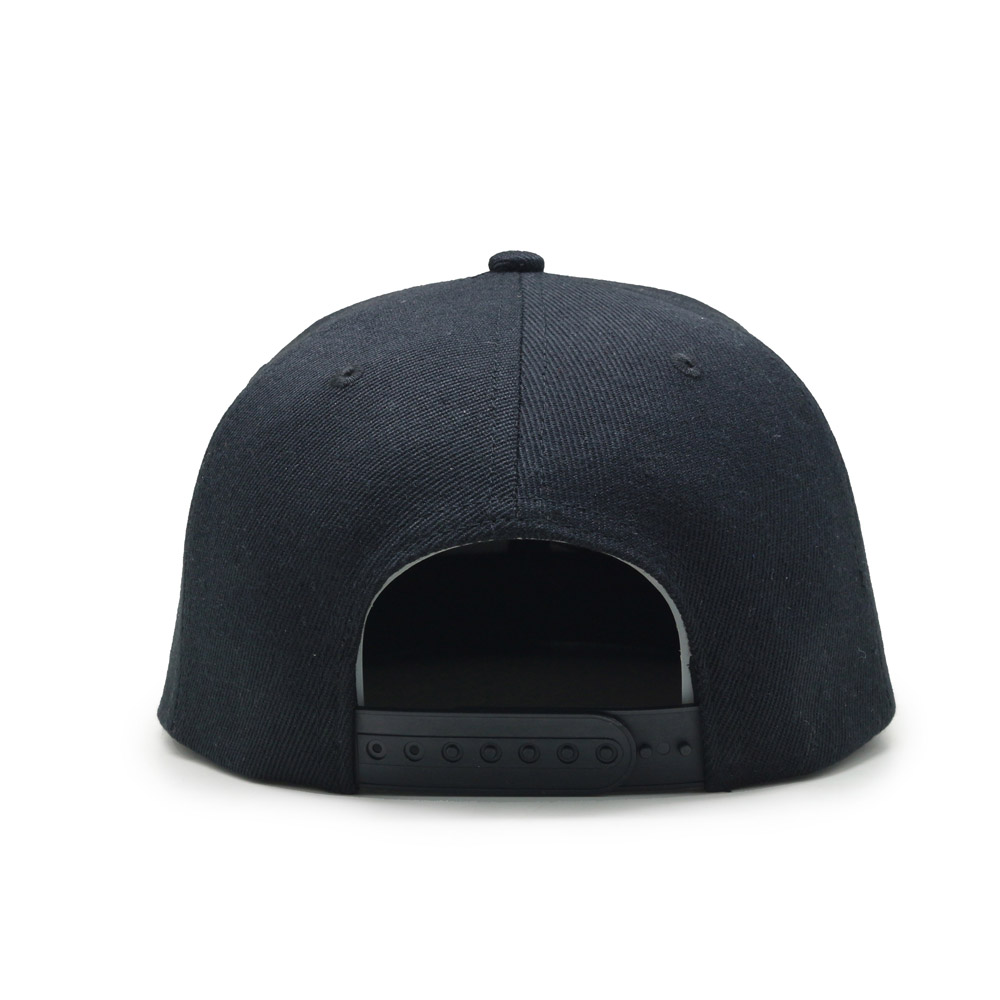 Zed All-Black Script Snapback Hat – Minimalist 3D Embroidered Street Cap