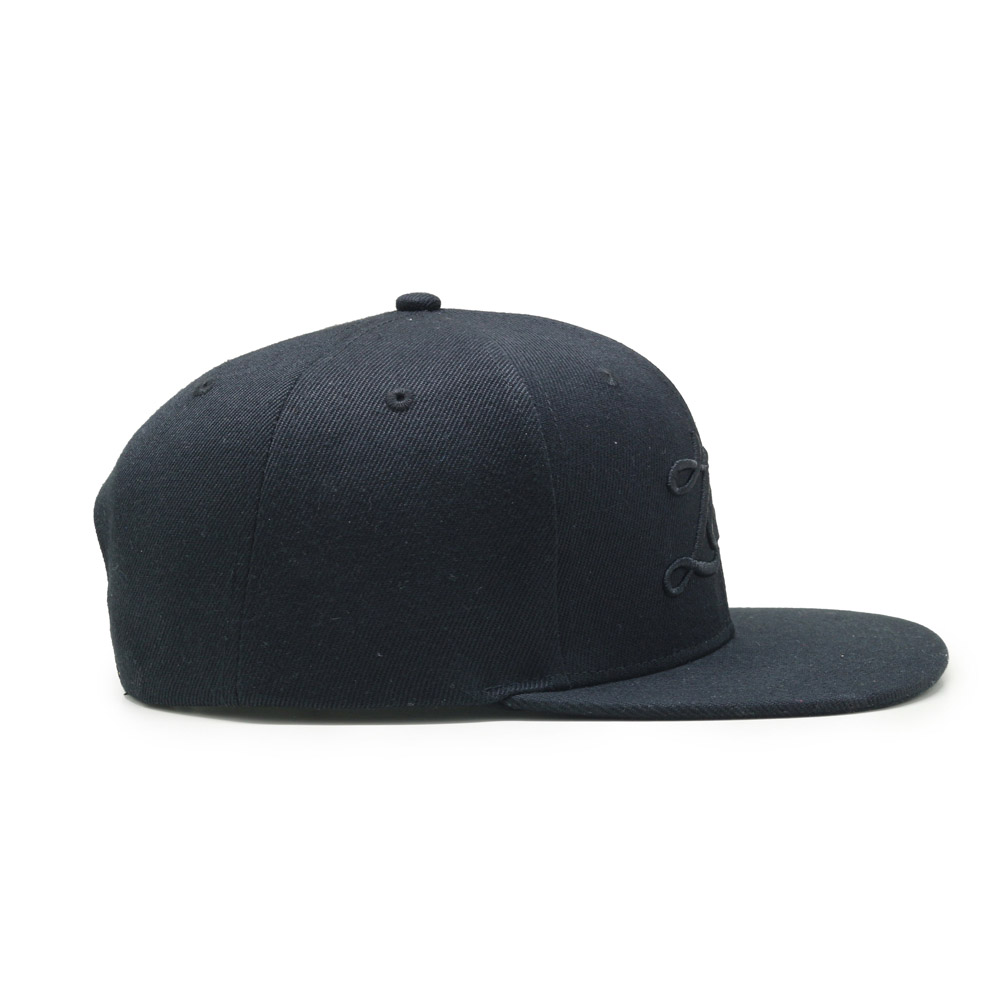 Zed All-Black Script Snapback Hat – Minimalist 3D Embroidered Street Cap