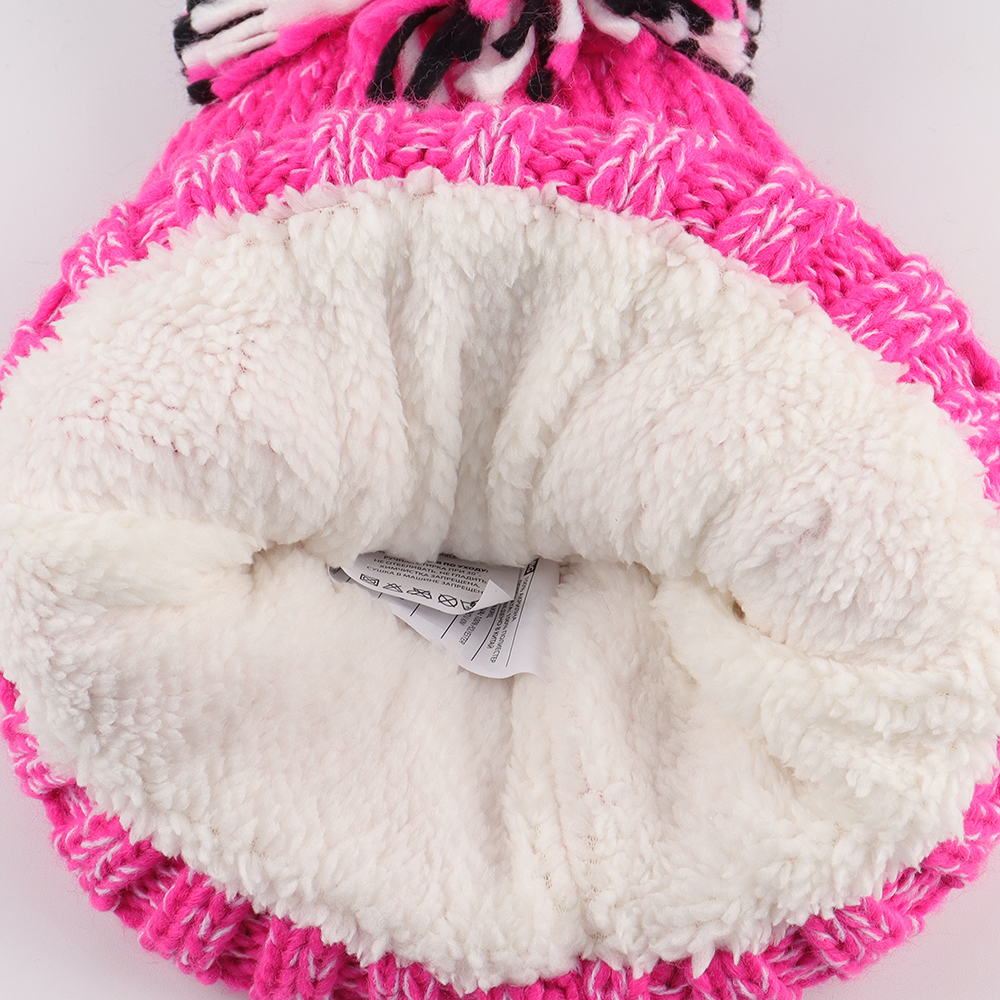 Warm Knit Pom Pom Hat – Soft Winter Beanie for Outdoor Comfort