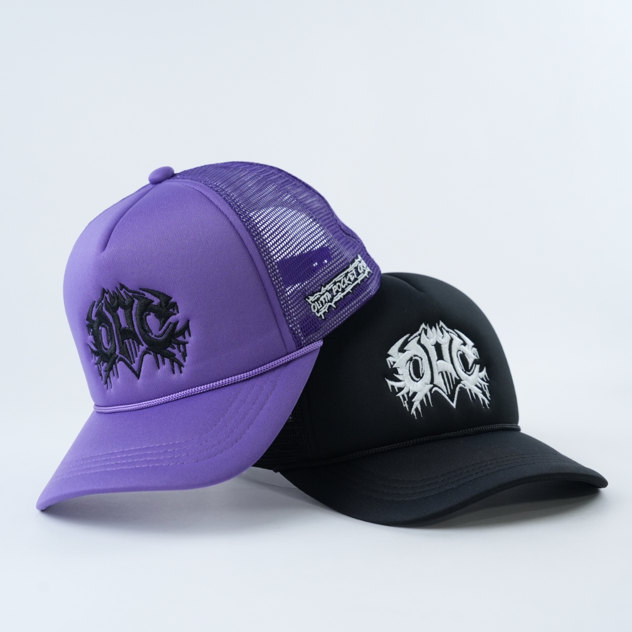 Metal-Inspired Graphic Foam Mesh Cap – Bold 5 Panel Curved Trucker Design
