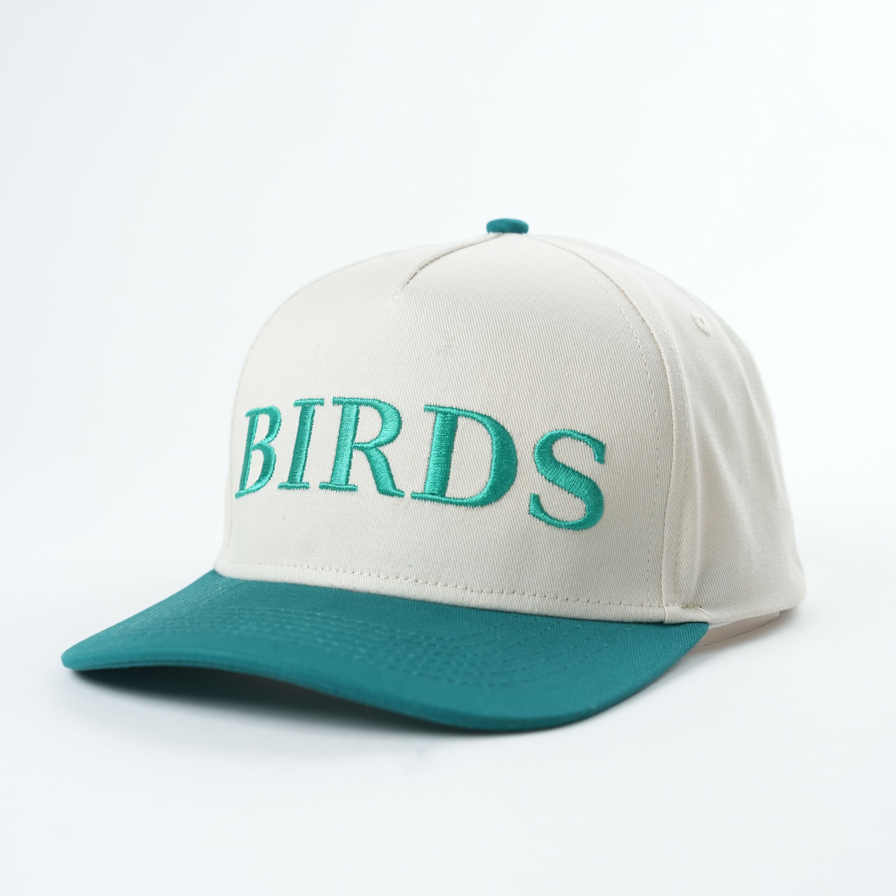 Stylish Two-Tone Cotton Baseball Cap with Adjustable Fit