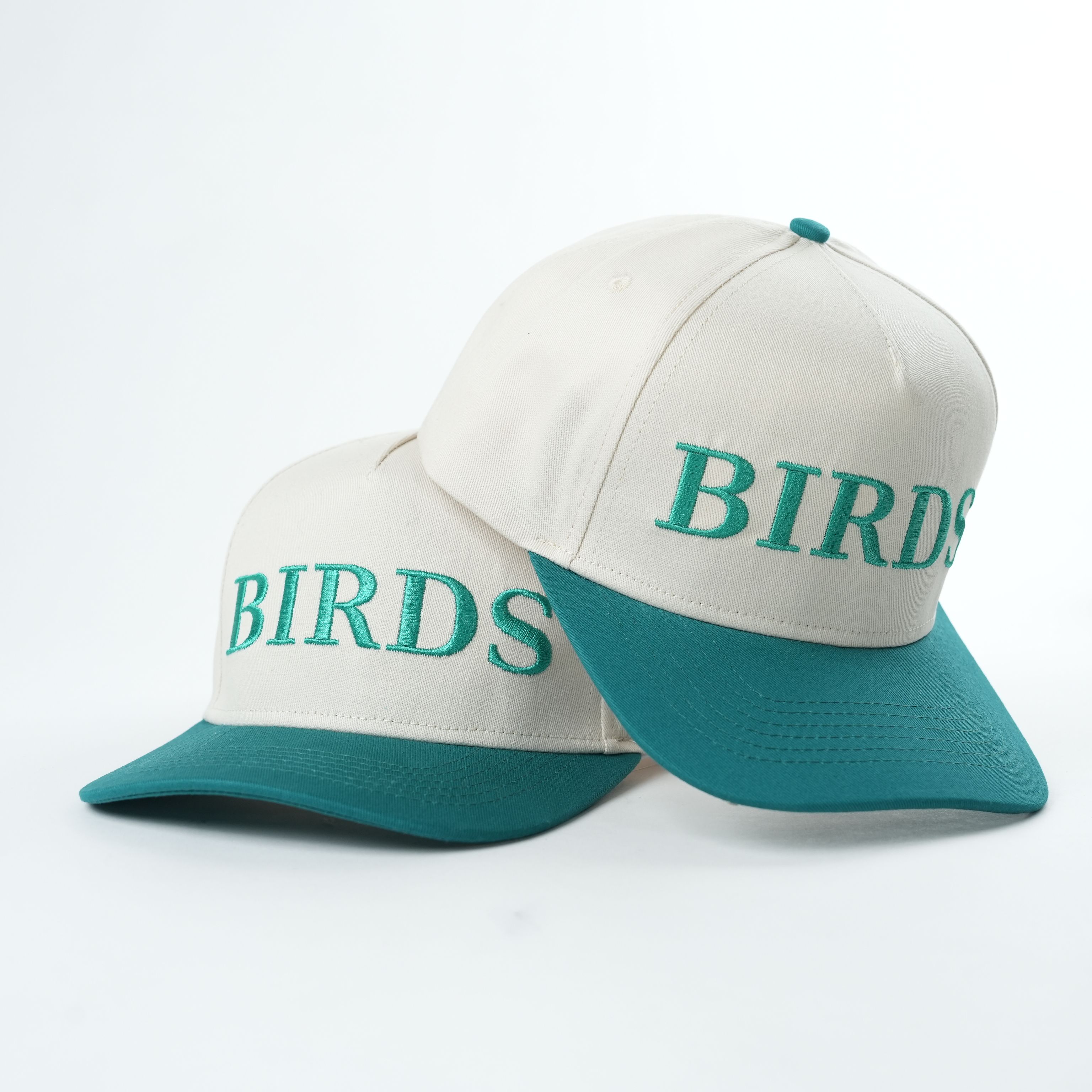 Stylish Two-Tone Cotton Baseball Cap with Adjustable Fit