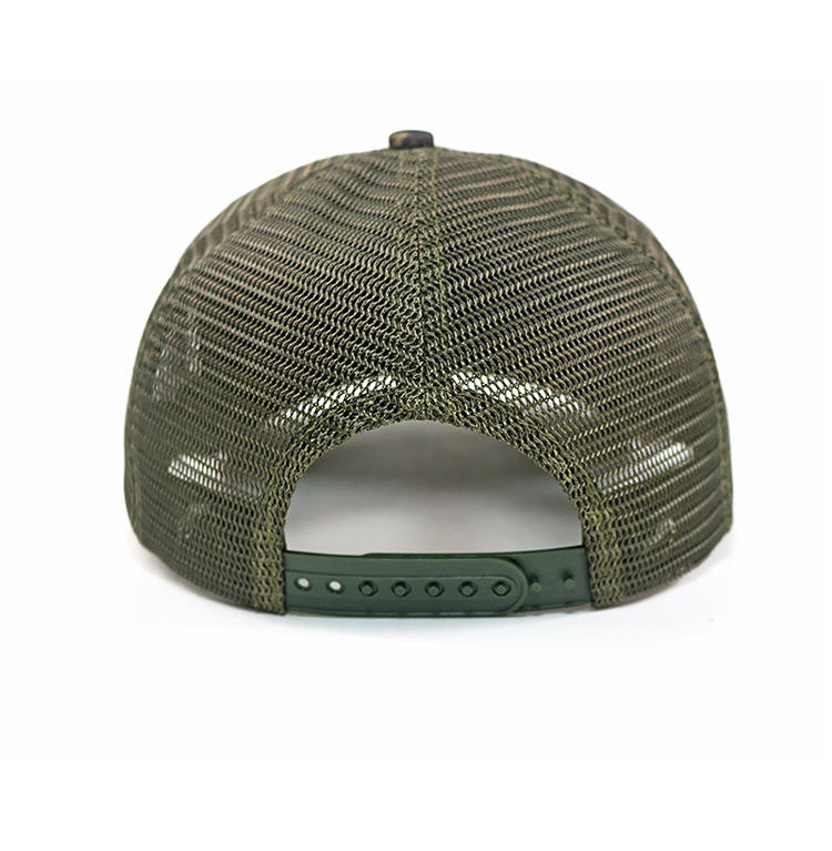 Outdoor Camo Mesh Trucker Hat – Breathable Adjustable Cap for Hunting