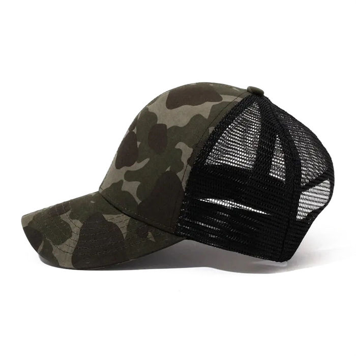 Camo Mesh Trucker Hat with Leather Patch – Adjustable Outdoor Hunting Cap
