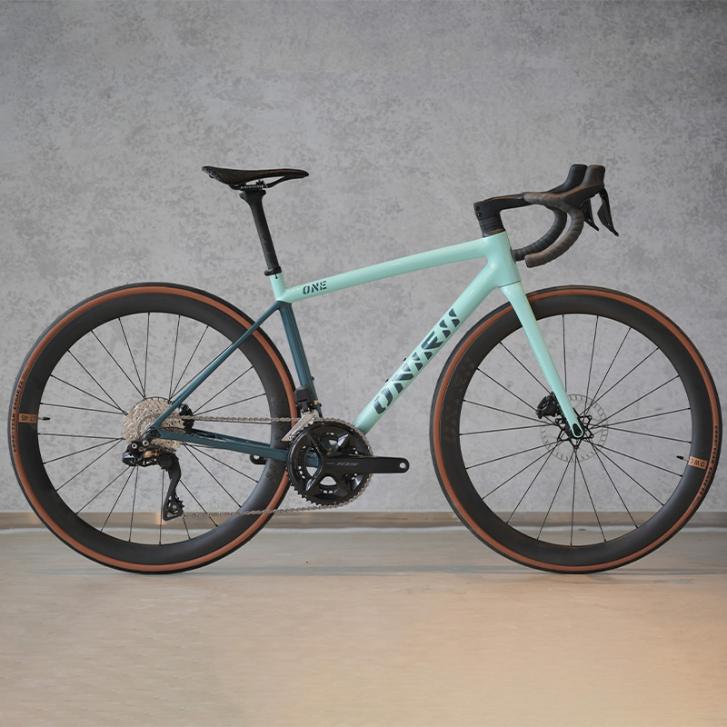 ONE 全内走碳纤维爬坡车架