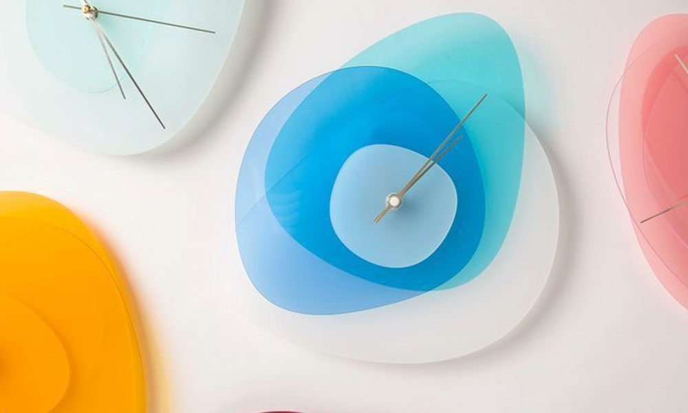 Crystal-Clear Transparency, Comparable to Crystal