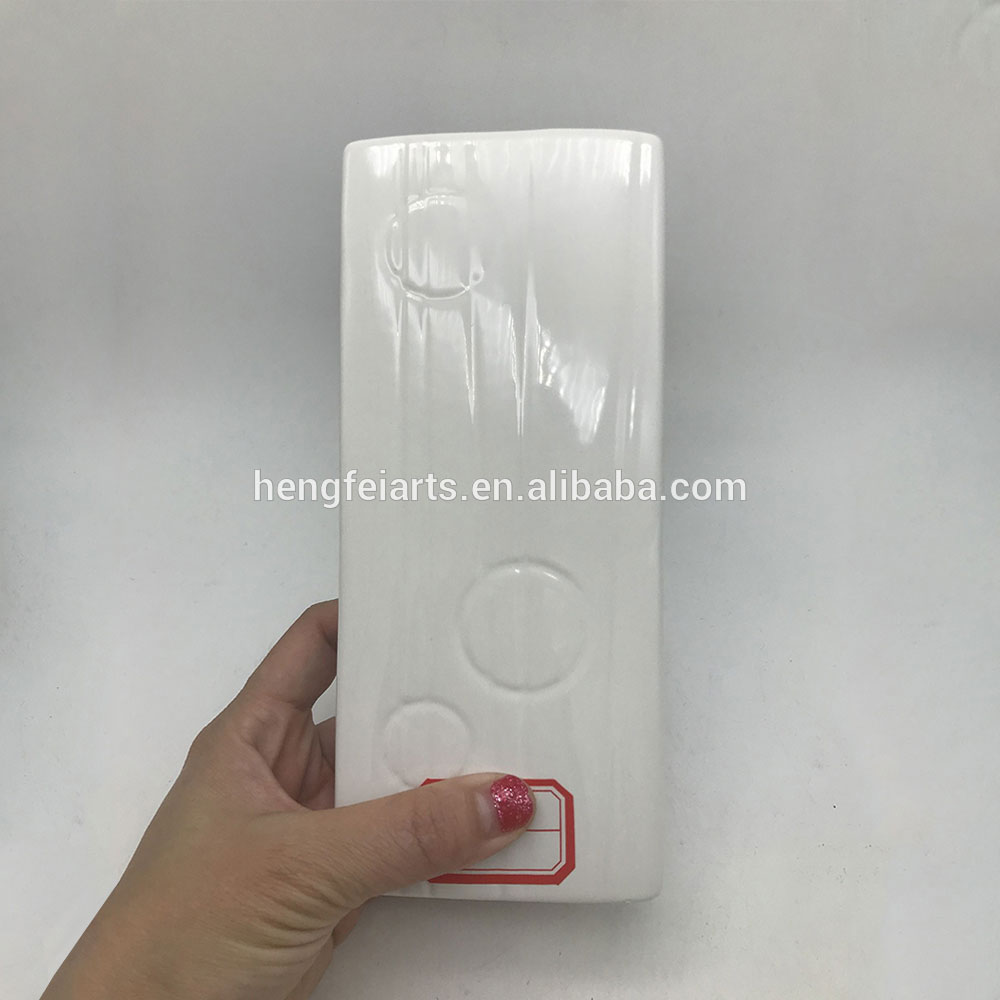cheap white simple custom ceramic hanging aroma humidifier