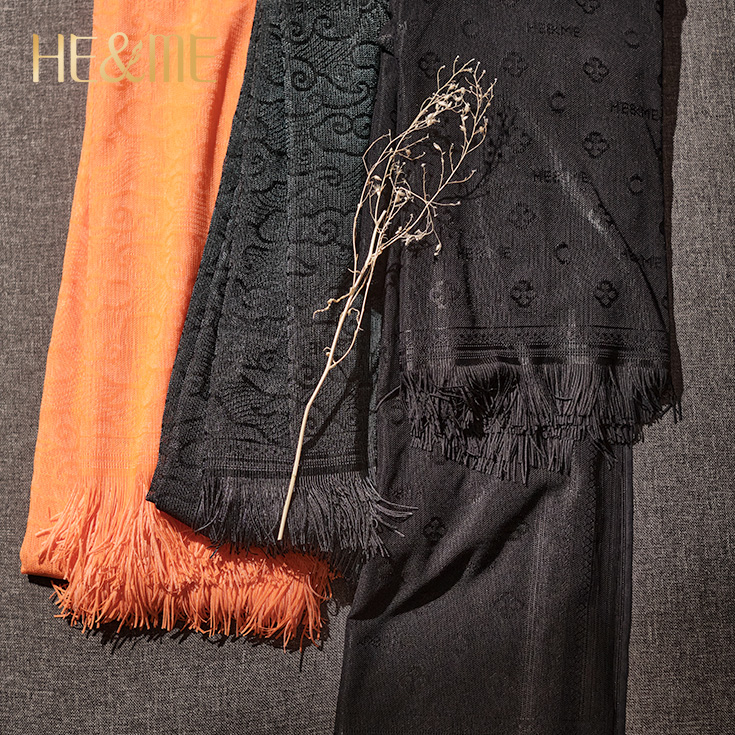 【休閒系列】HE&ME 雅緻經典頻譜圍巾