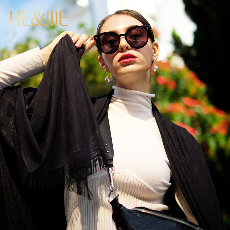 【休閒系列】HE&ME 雅緻經典頻譜圍巾