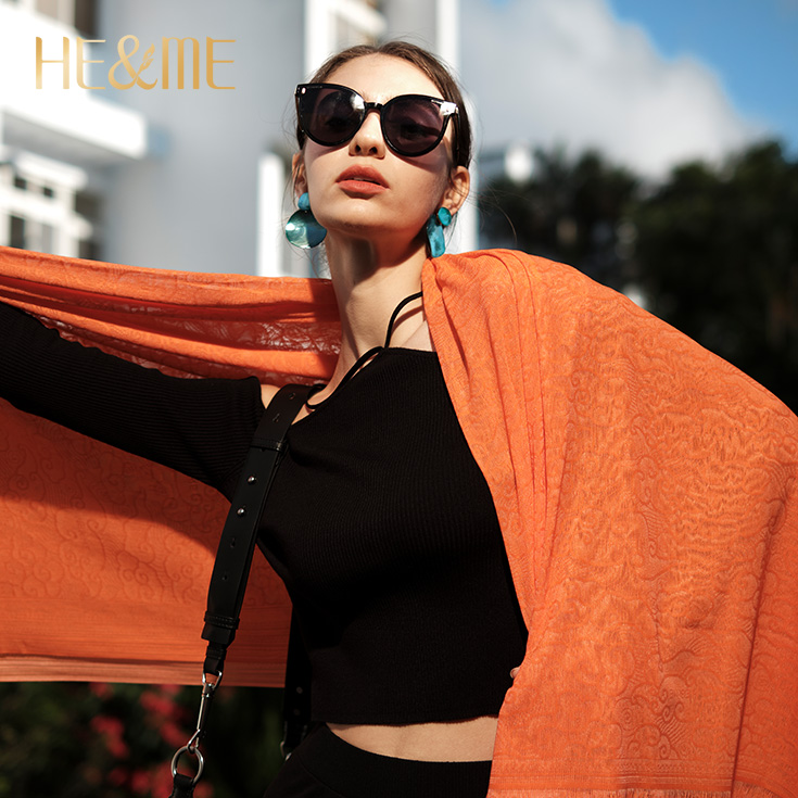 【休閒系列】HE&ME 雅緻經典頻譜圍巾