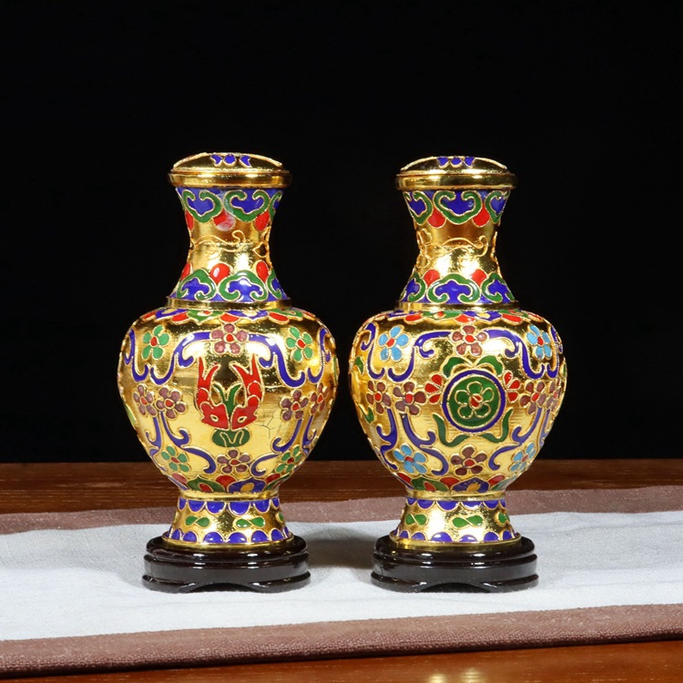 一對景泰藍寶瓶銅胎掐絲高溫琺瑯花絲銀藍金底吉祥八寶淨瓶罐