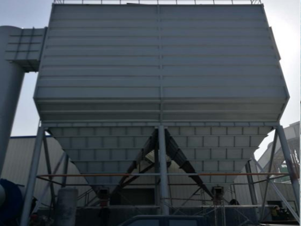 群益集团群力合成耐火材料公司