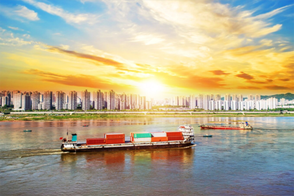 What should international logistics pay attention to? 