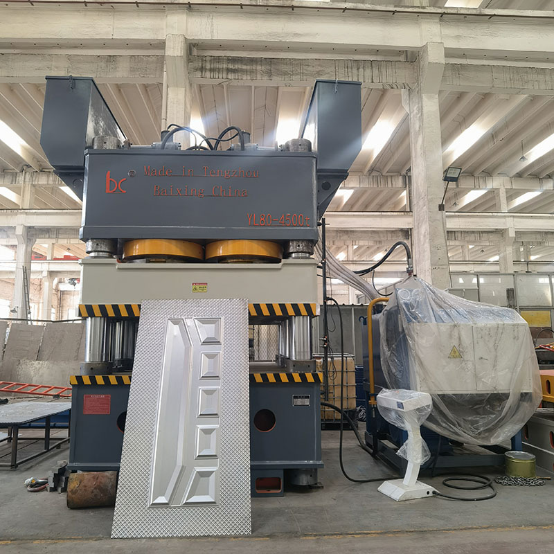 4500 tons Door panel embossing machine