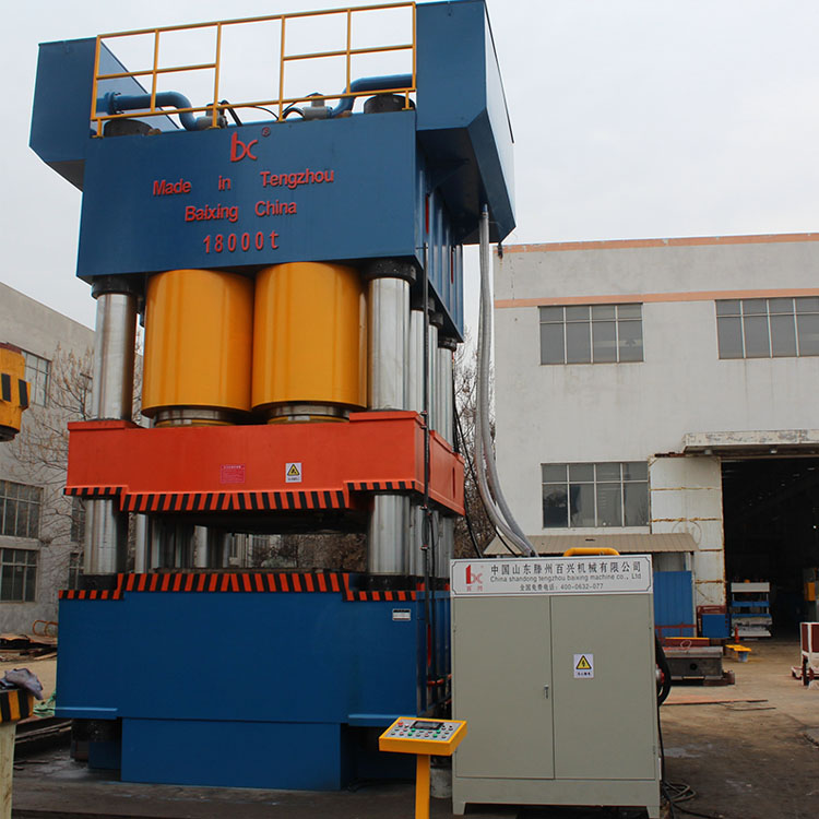 18000 ton door panel embossing machine