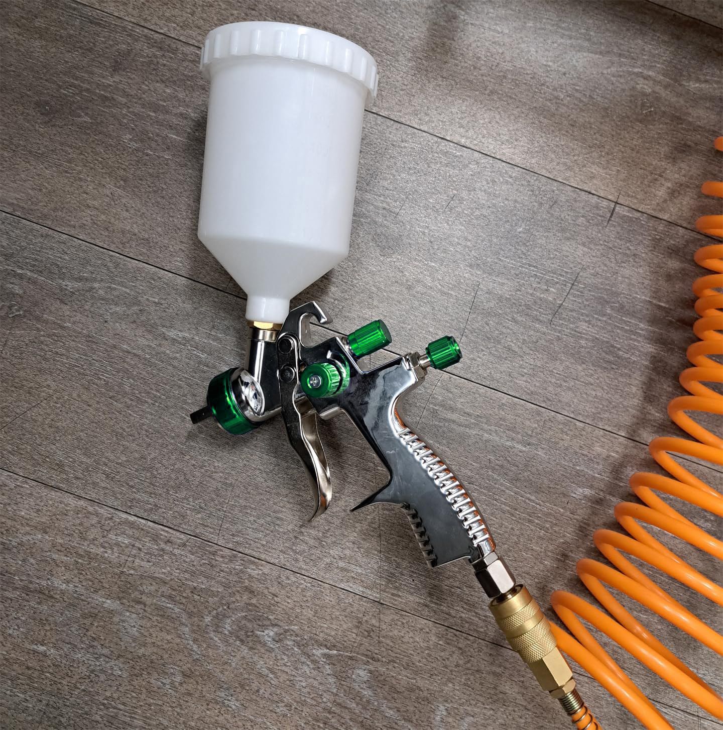 Sicopro SK-2011 LVLP Spray Gun Kit with Plastic Carry Case – 4 Nozzles, Gauge, Tools & 600ml Cup