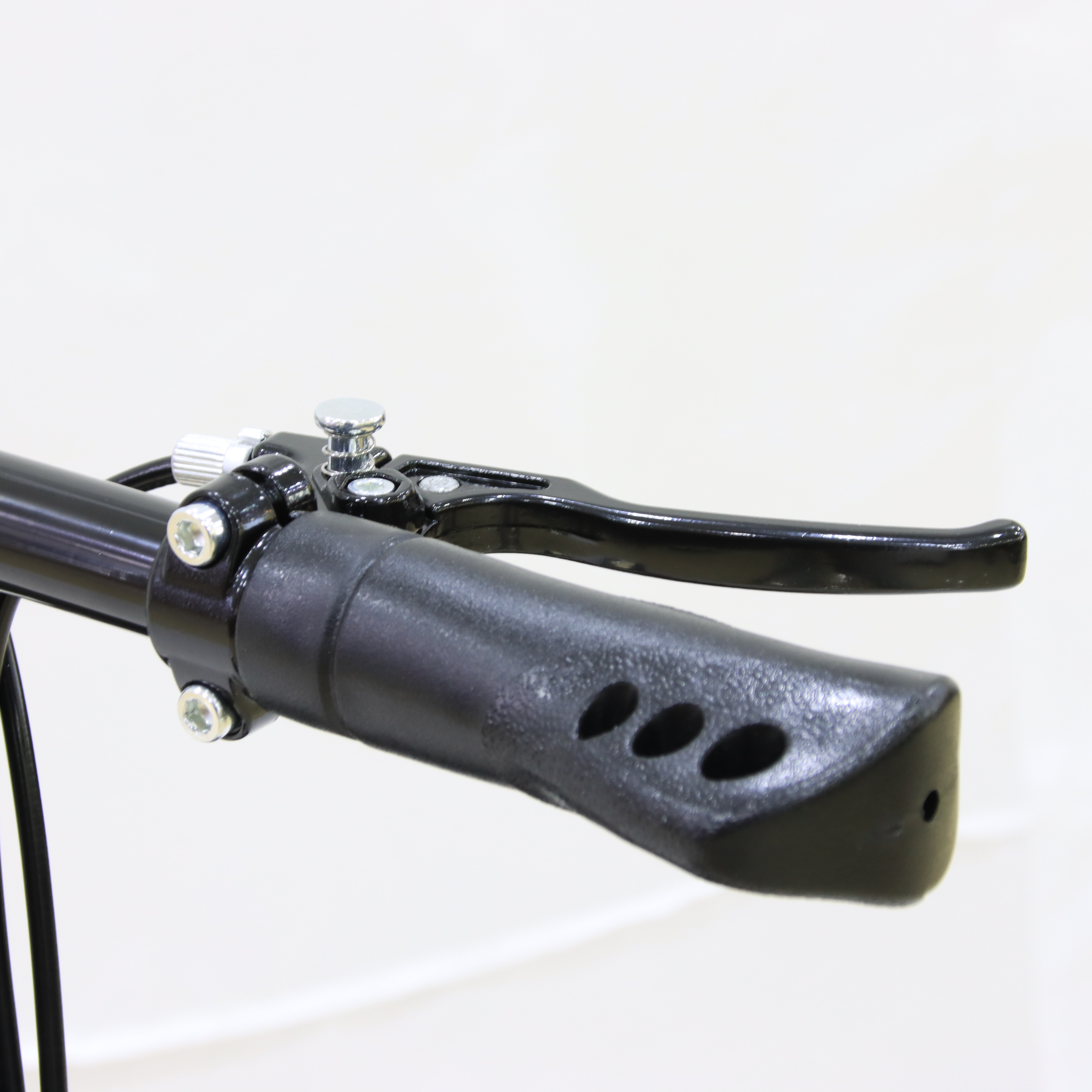 OEM Lightweight Knee Scooter for Hospitals and Rehab Clinics