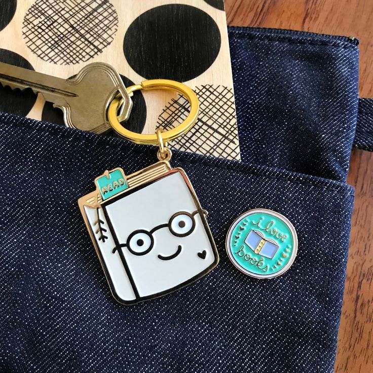 How Automatic AI Enamel Pin Badge Machines Streamline Custom Keychain Production