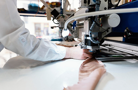 Qifan Apparel Partners with European and American Designers to Create a New Trend in Men's Fashion