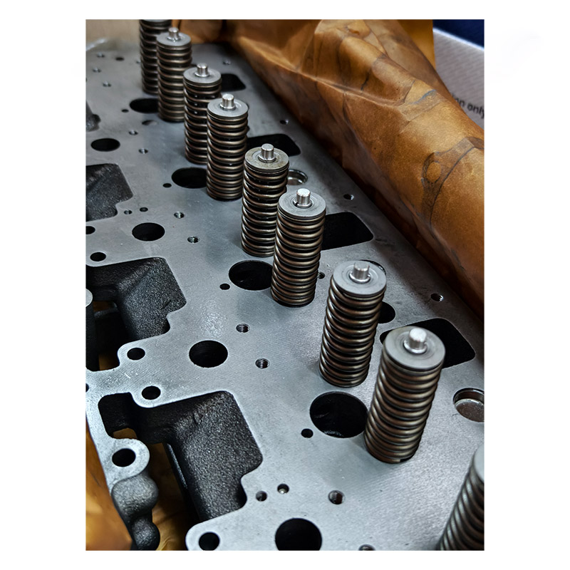 SCOTE 219-5847 140-7373 219-5843 107-7610 126-0496 115-4108 4P2139 7W3278 Cylinder Head Assembly for CATERPILLAR 3116 3126 Engine Parts